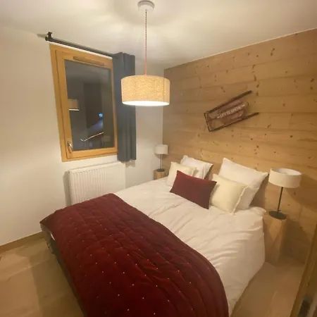 Le Chateau D'hermonville / D'hotes Bed and Breakfast 4*