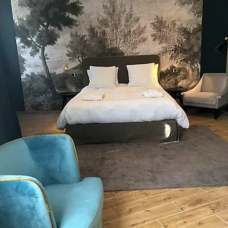 Le Chateau D'hermonville / D'hotes Bed and Breakfast