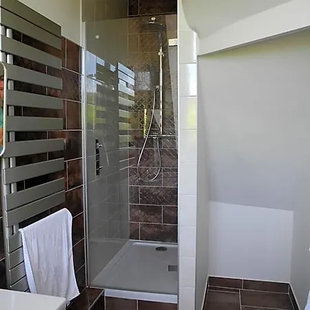 Le Chateau D'hermonville فندق مبيت وإفطار