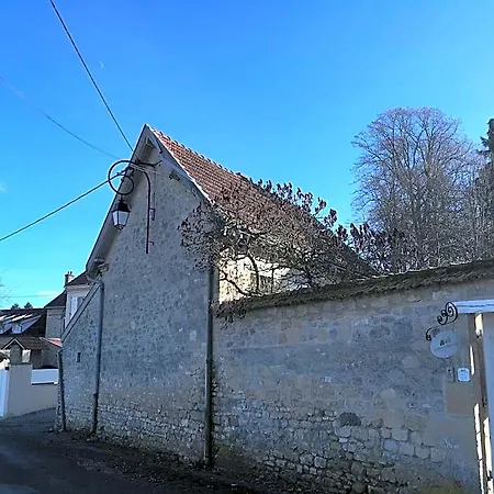 Le Chateau D'hermonville / D'hotes Bed and Breakfast 4*