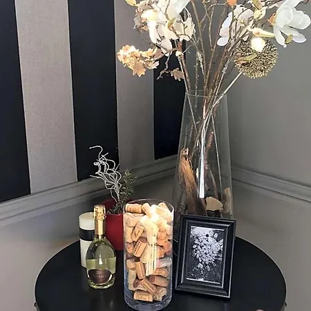 Le Chateau D'hermonville فندق مبيت وإفطار Hermonville