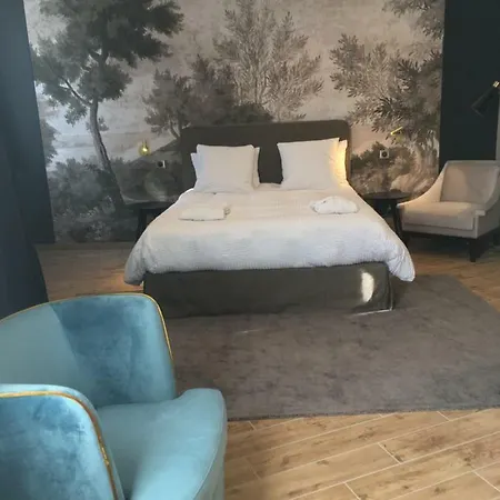 Bed and Breakfast Le Chateau D'hermonville / D'hotes 4*