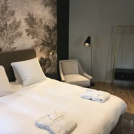 Bed & Breakfast Le Chateau D'hermonville / D'hotes