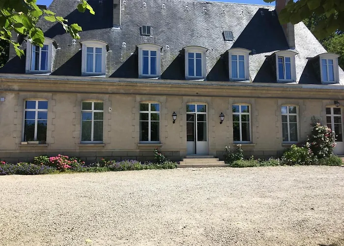 Le Château D'hermonville / D'hôtes Couette-café Hermonville