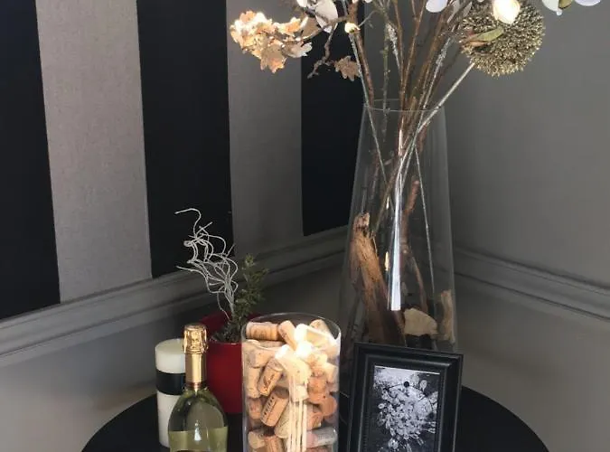 Couette-café Le Château D'hermonville / D'hôtes Hermonville