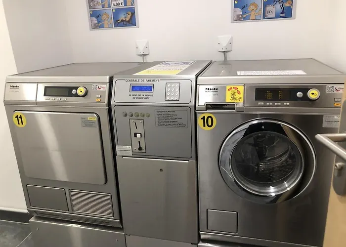 Le Château D'hermonville / D'hôtes