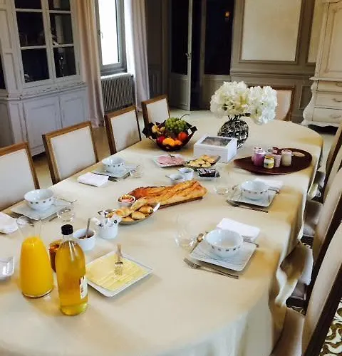 Le Château D'hermonville / D'hôtes Couette-café Hermonville