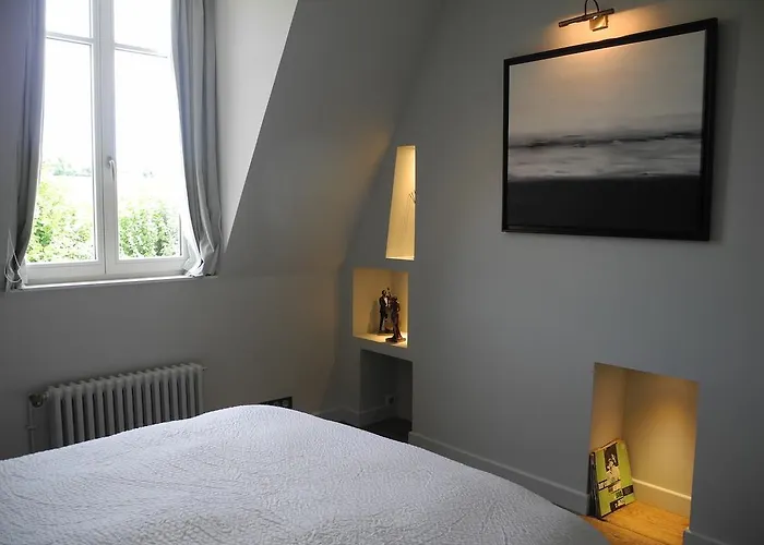 Le Château D'hermonville / D'hôtes